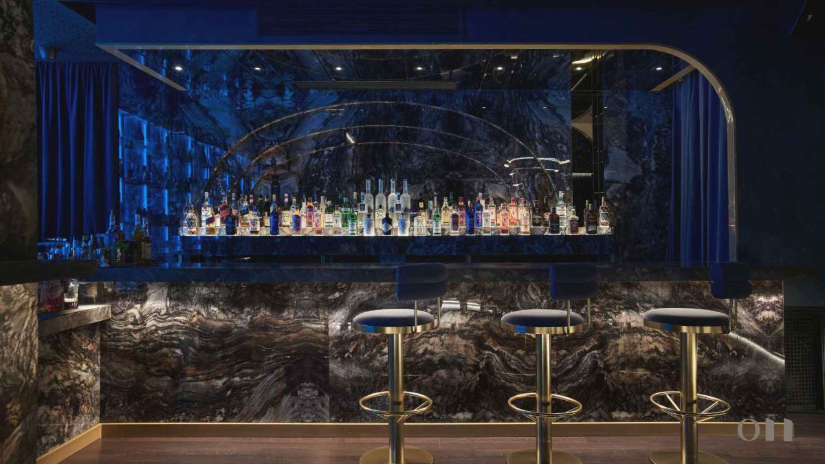 Le Club — Studio Eleven